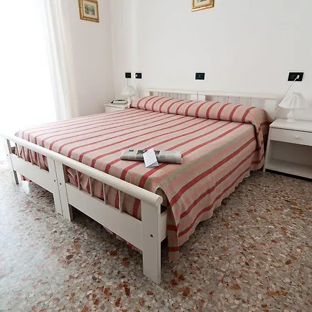 Milan Rosolina Mare