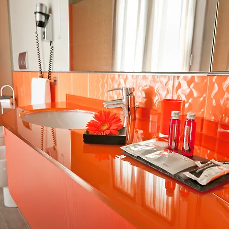 Milan Hotel 3*