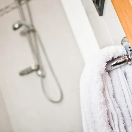 Milan 罗索利纳马雷