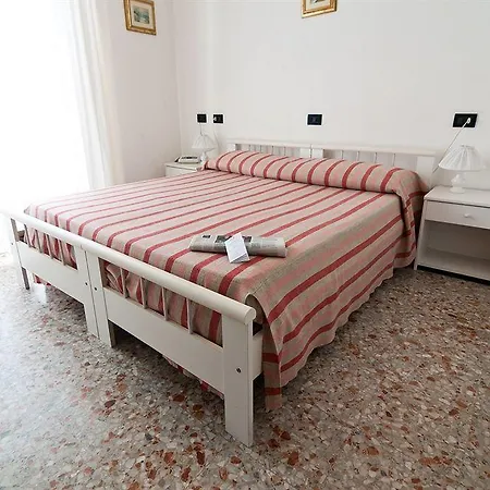 Hotel Milan 3*