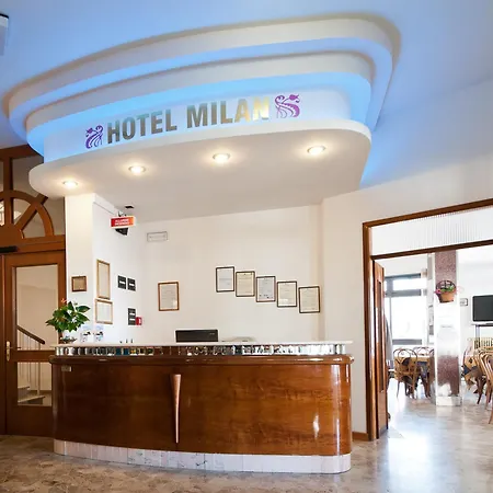 호텔 Milan 3*