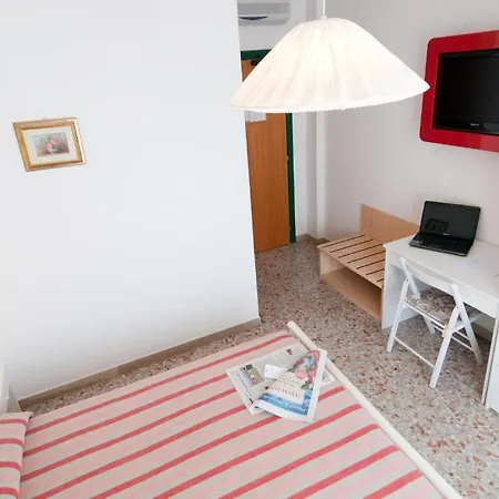 Hotel Milan 3*