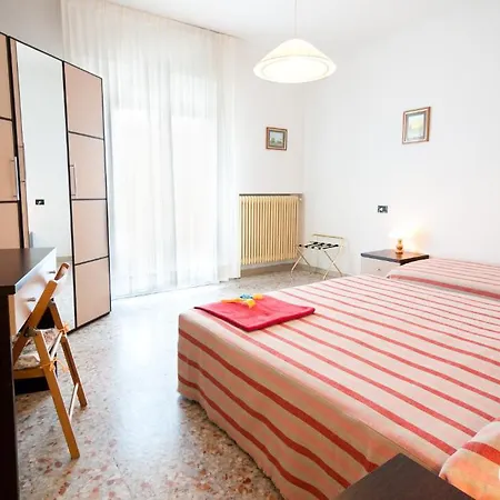 Milan 罗索利纳马雷